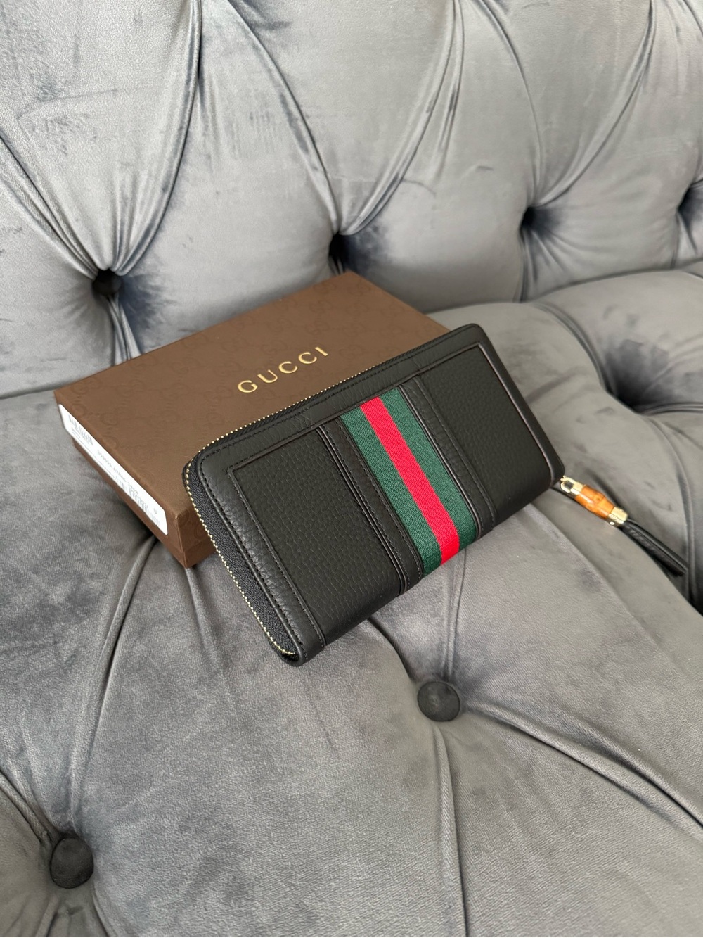 Gucci zip-around  Wallet with signature green-red-green web stripe and tassel - Picture 2 of 7